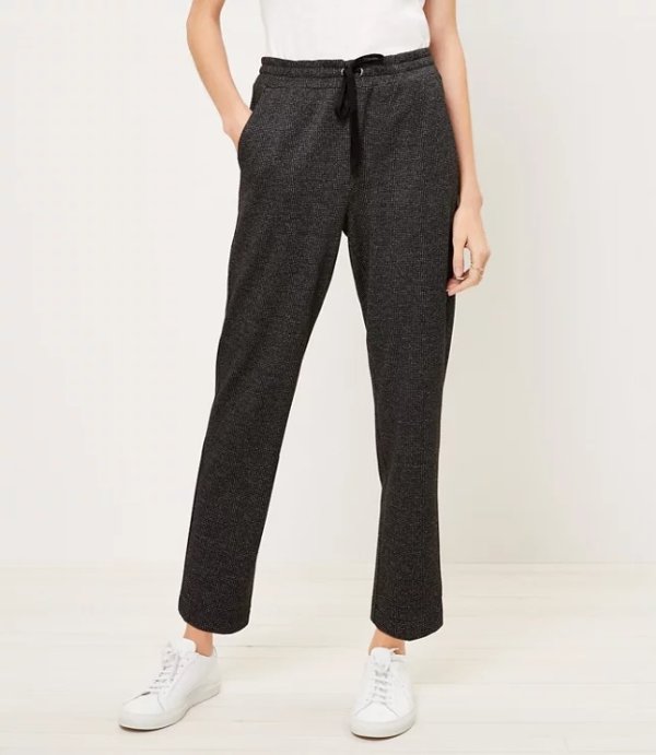 Tapered Knit Drawstring Pants in Houndstooth | LOFT