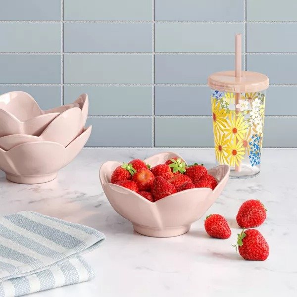 14oz Figural Flower Snack Bowl Pink - Room Essentials™