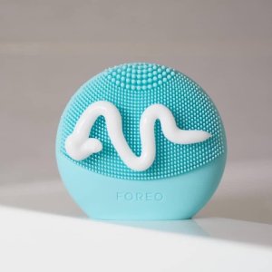 Foreo Luna FoFo Facial Cleansing Brush