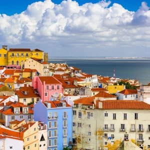 Lisbon & Porto incl. 4-star hotels, air & train