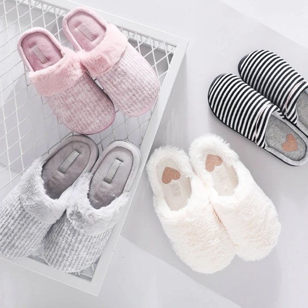 Autumn and Winter Knitting Wool Side Cotton Slippers Indoor Comfortable Warm Non-slip Lady Cotton Shoes Home Shoes Thick Soles Slippers
