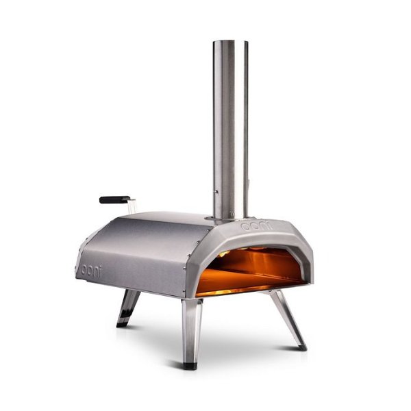 Ooni Karu 木炭烧制的便携式比萨烤箱