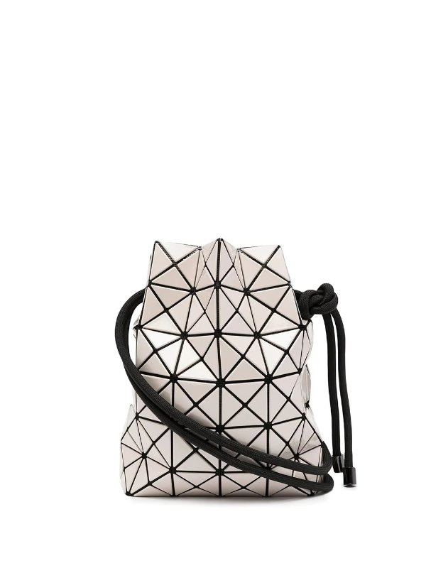 Wring geometric-panelled bucket bag