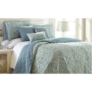 Select Bedding, Decor, Kitchen Items, and more @ Groupon