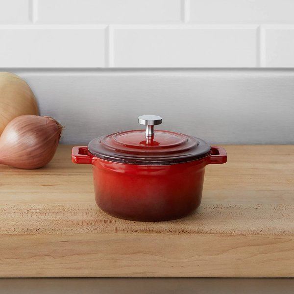 AmazonCommercial Enameled Cast Iron Covered Small Cocotte, 18-Ounce, Red