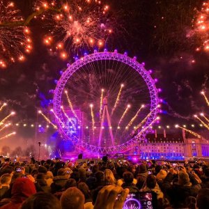 2024 英国新年限定活动 - 金丝雀码头灯光秀、气球博物馆