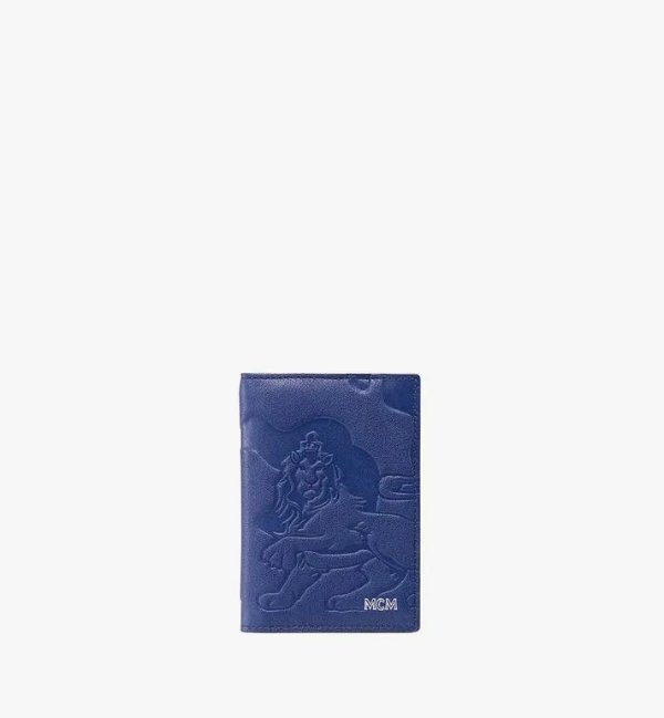 Two-Fold Card Wallet in Embossed Lion Camo