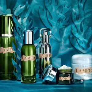 Last Day: with $200+ gift sets orders purchase, Spend $350, get $50 Off + Spend $500, Get $100 Off @ La Mer