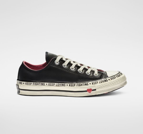 Chuck 70 Love Graphic Low Top