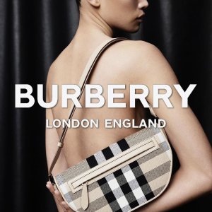 独家：Burberry 新品超强闪促 收经典格纹围巾、格纹穿搭、新款包包