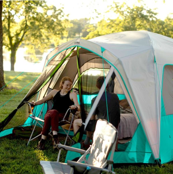 6-person Cabin Tent with Screenhouse