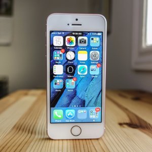 Apple iPhone SE 4G LTE 32GB 预付费电话（Simple Mobile，金色）