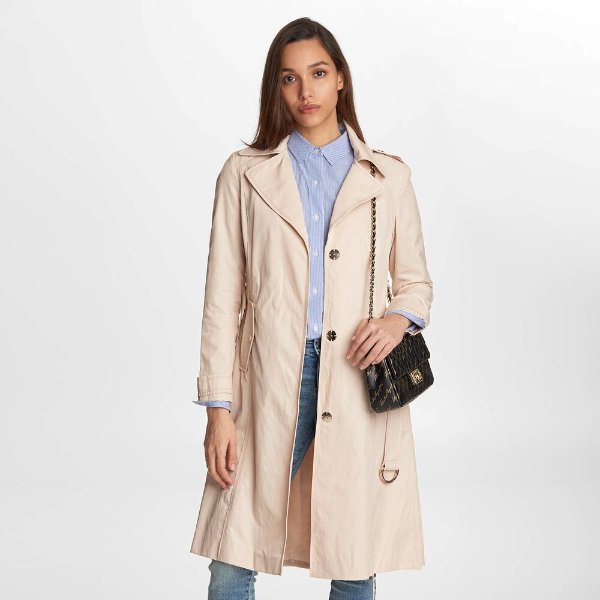 PLEATED BELTED TRENCH COAT