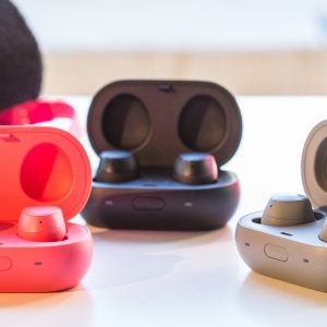 Samsung Gear IconX 2018 Edition Bixby & Google Voice Compatible