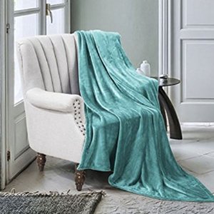 Luxe Manor Throw Blanket