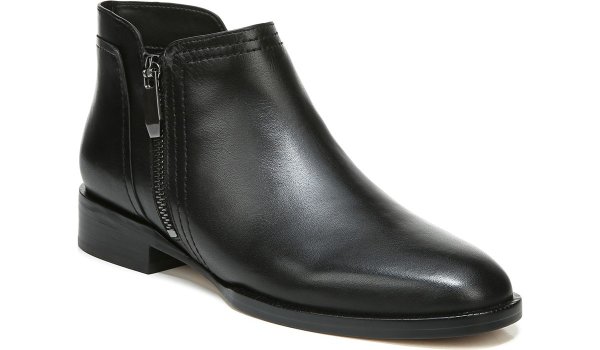 .com | 27 EDIT 27 Edit Capree in Black Leather Boots