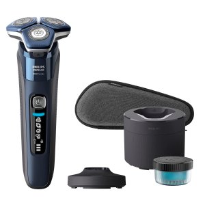 Philips Norelco Shaver 7800, Rechargeable Wet & Dry Electric Shaver with SenseIQ Technology, Quick Clean Pod, Charging Stand, Travel Case