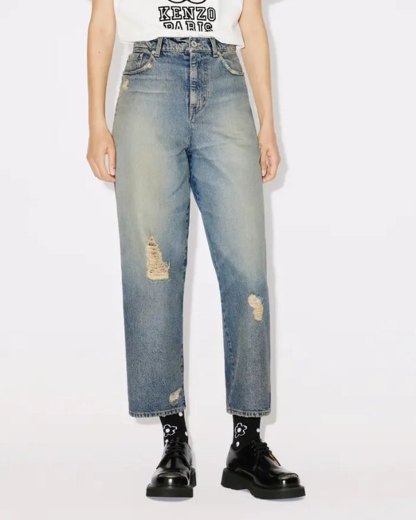 Loose tapered jeans