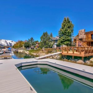 3B2B From $299Top Airbnbs in and Around Lake Tahoe