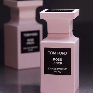 Tom Ford 荆棘玫瑰香水英国上市 磨砂瓶少女粉 颜值爆表