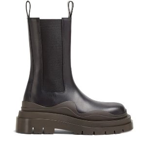 Bottega Veneta 烟筒靴
