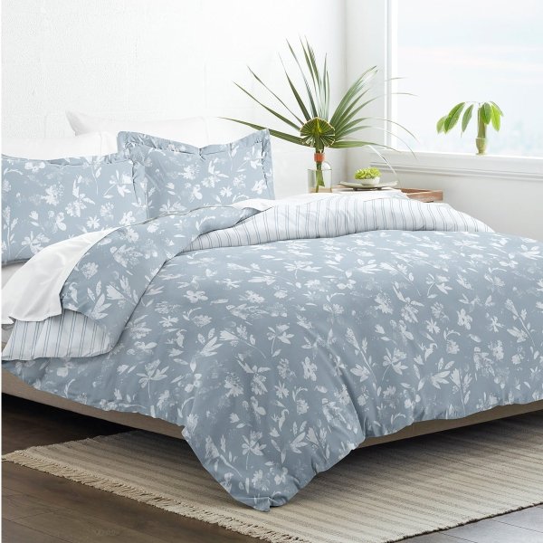 Home Collection Premium Ultra Soft Country Home Pattern 3-Piece Reversible Duvet Cover Set - Light Blue