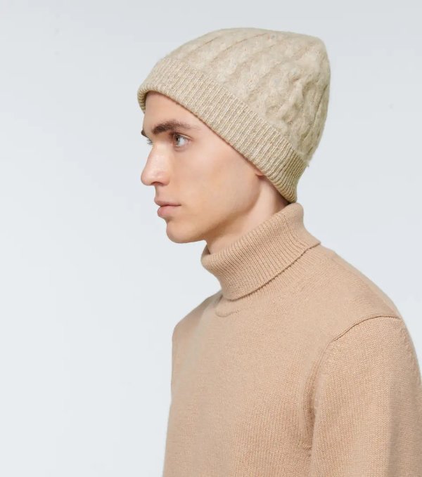 Cable-knit wool-blend beanie