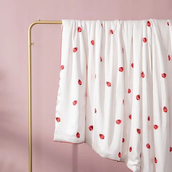 Strawberry Pattern Silk Filled Blanket