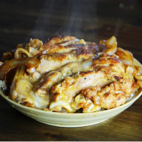 追寻你记忆中超美味的那一口简单食材打造一碗温暖心底的照烧鸡排饭