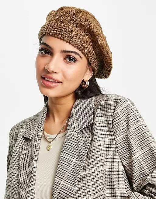 knitted beret in camel