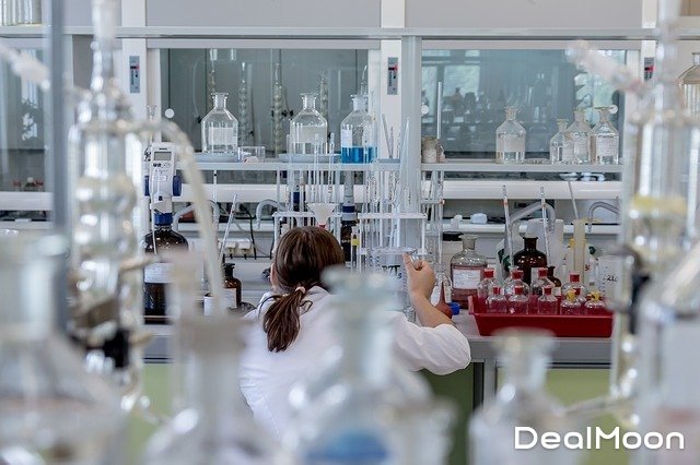 laboratory-2815640_640.jpg