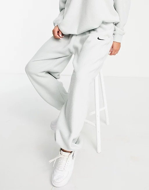 Essentials Plush high-waisted cuffed fleece sweatpants in gray