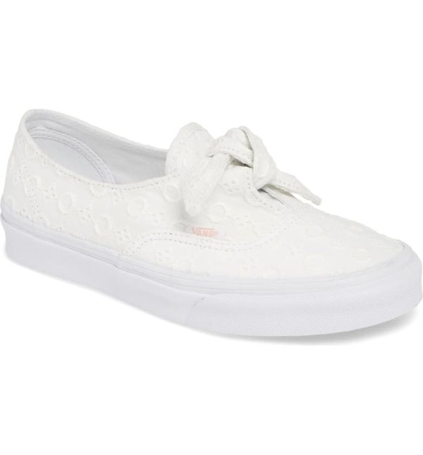 Authentic Knotted Lace Sneaker