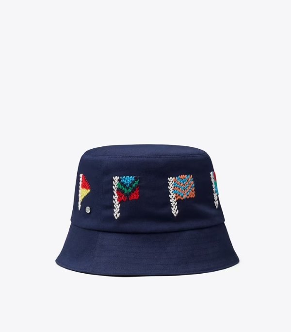 BUCKET HAT WITH FLAGS