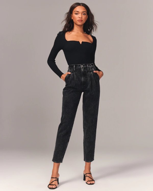 Women's High Rise 80s Mom Jeans | Women's Clearance | Abercrombie.com