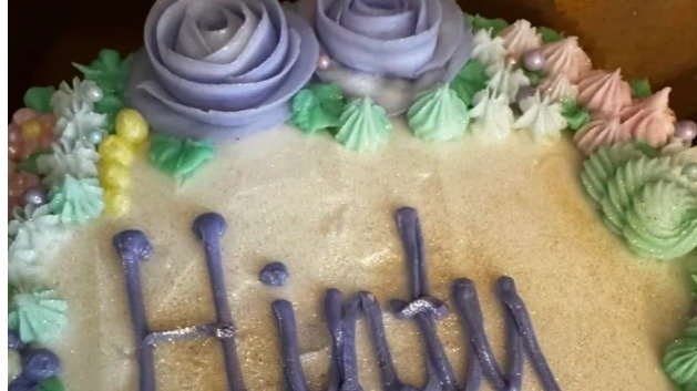 麻州小哥给老婆定制了一个生日蛋糕，打开后全场宾客都懵了...