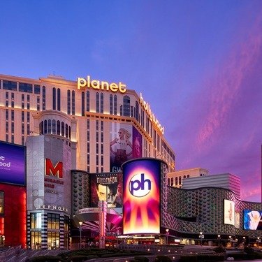 Stay with Dining Credit at 4-Star Planet Hollywood Las Vegas, NV.
