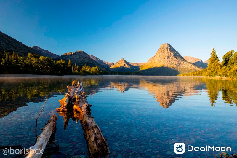 two_medicine_lake.jpg