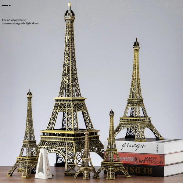 Creative Gifts Metal Art Crafts Paris Eiffel Tower Model Figurine Zinc Alloy Statue Travel Souvenirs Home Decorations