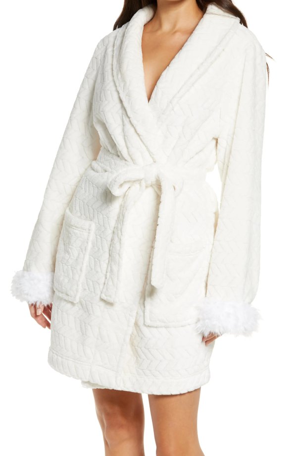 Intimates Chilled Out Robe with Faux Fur Trim