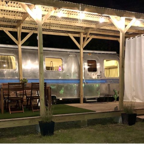 德州Spicewood 湖景露营小屋