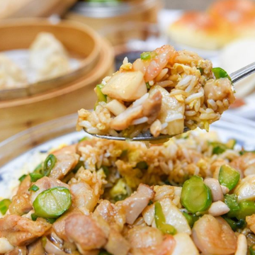 羊城茶室 - Yank Sing - 旧金山湾区 - San Francisco - 推荐菜：Fook Kien Fried Rice with scallop, shrimp, Chinese broccoli,