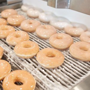 限今天：Krispy Kreme 原味甜甜圈限时优惠