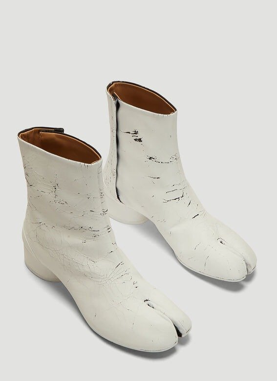 Cracked Paint Tabi Ankle Boots in White