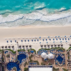 Cancun 5-star beach vacation for 2