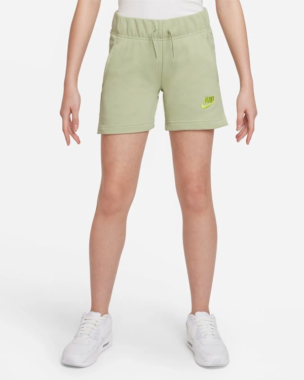 抹茶绿短裤