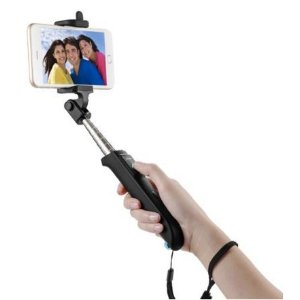 Anker Adjustable 31" Selfie Stick w/ Remote Bluetooth Shutter for Smartphones