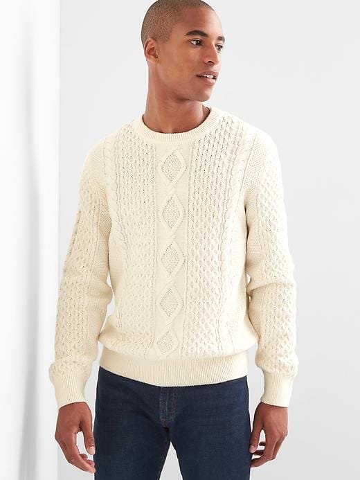 Cableknit crewneck sweater
