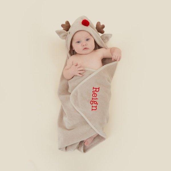 Personalized Reindeer Hooded Towel with Red Nose Welcome %1