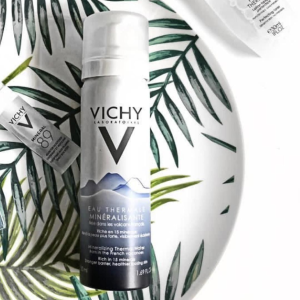 Vichy Mineralizing Thermal Water Rich in 15 Minerals, 1.69 Fl. Oz